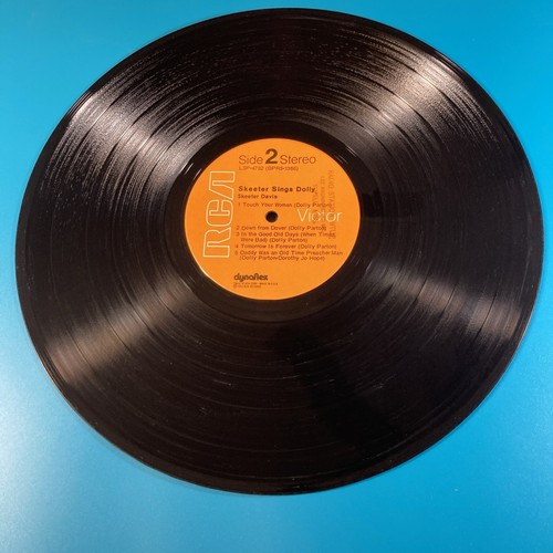 Skeeter Sings Dolly by Skeeter Davis (RCA Records, 1972) Promo Vinyl LP - Picture 8 of 8