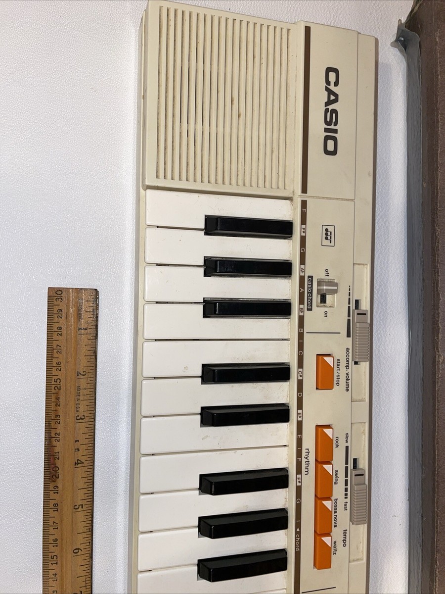 カシオトーン　casiotone MT-35 アダプター付　ジャンク品 カシオトーン casiotone MT-35 アダプター付 ジャンク品 カシオ