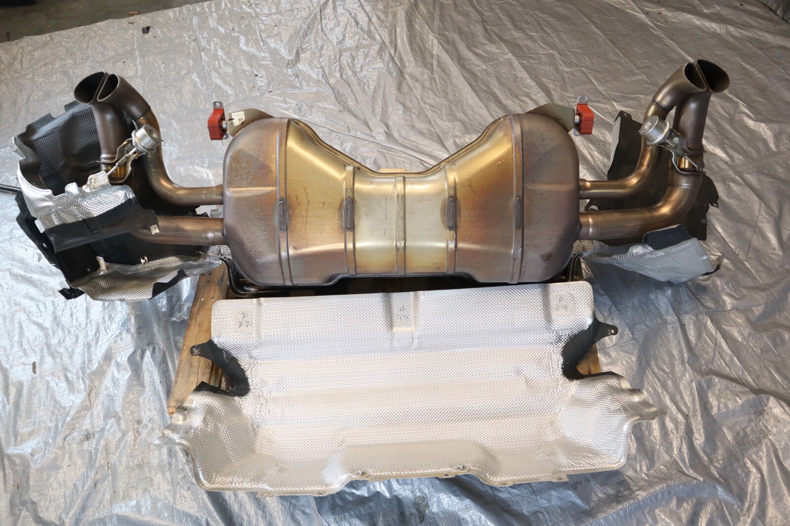 2022 2023 AUDI R8 V10 5.2L AWD OEM EXHAUST MUFFLER ASSY W/ VALVES