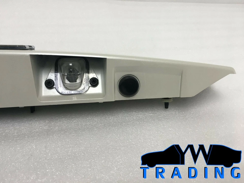 2009 - 2014 OEM YUKON YUKON XL 1500 2500 WHITE LIFTGATE W/ CAMERA - 22759913 - Image 4 of 4