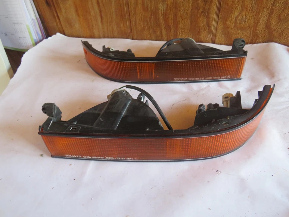 89 TOYOTA SUPRA TURBO PARACHOQUES DELANTERO INTERMITENTE LUCES MARCADORAS DERECHA IZQUIERDA Foto 2 de 4