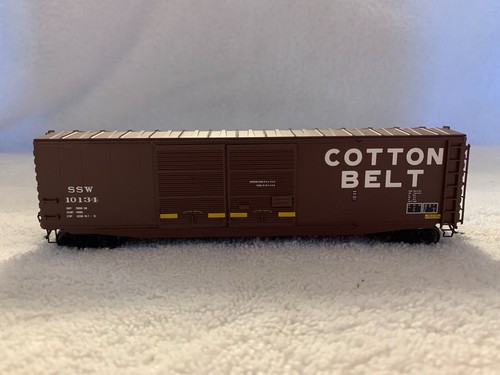 Intermountain #45621-04 HO Scale Cotton Belt 50' PS-1 Double Door Box Car #10134 - Picture 3 of 8