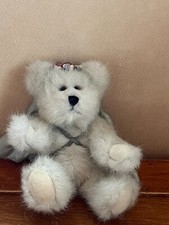 Boyds Cream w Green Angel Wings Jointed Teddy Bear Christmas Tree Ornament   5.5