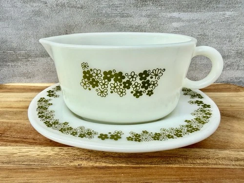 Vintage Pyrex Green Spring Blossom Crazy Daisy Gravy Boat With Under Plate
