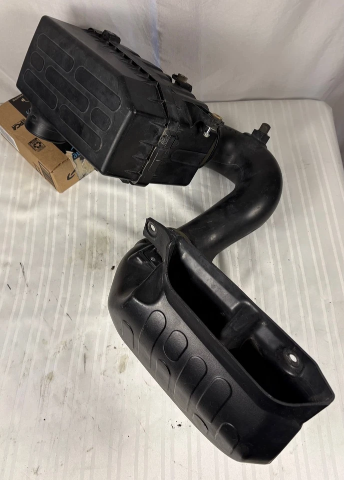 06-08 Honda Ridgeline completo OEM admisión de aire, tubo de admisión de aire y caja de filtro Foto 2 de 4