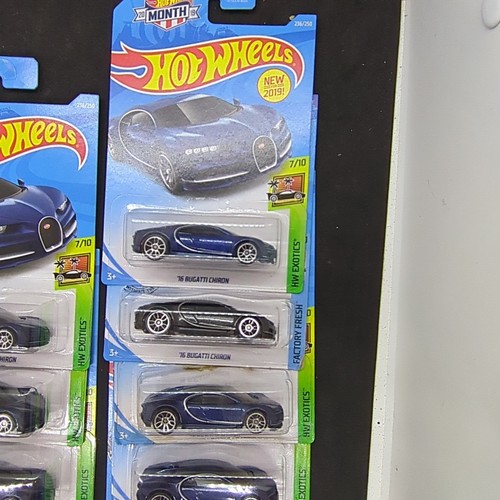 Hot Wheels 2019 2016 Bugatti Chiron Lot Black Blue Card Variations Exotics Lot - Bild 7 von 15