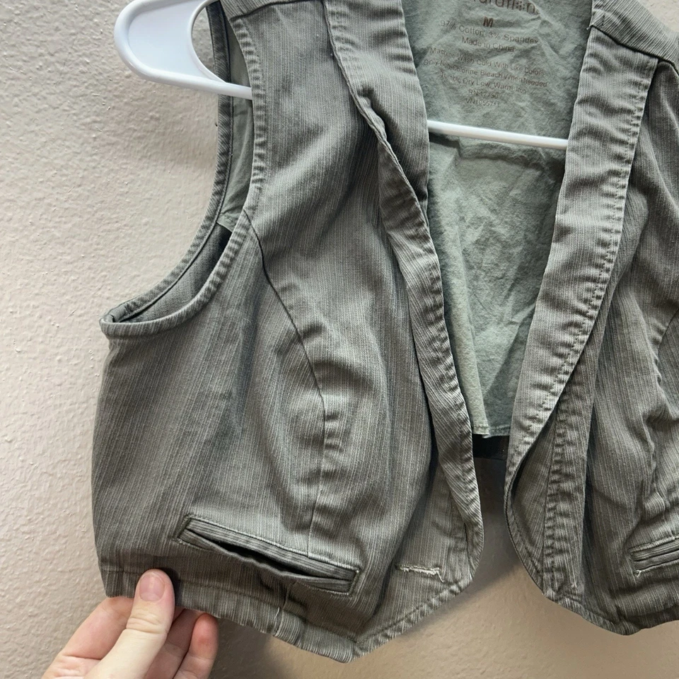 Chaleco De Colección Y2K Xhilaration Mujer Militar Utilidad Estilo Chaleco Talla m Goblincore Foto 2 de 4