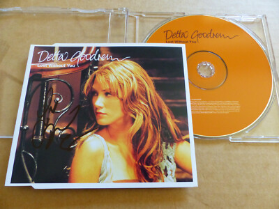 DELTA GOODREM signed Autogramm signiert auf ''LOST WITHOUT YOU'' CD-Cover