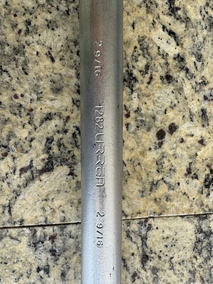 Llave combinada Urrea 1282 2-9/16" 12 puntos Jumbo Foto 4 de 4