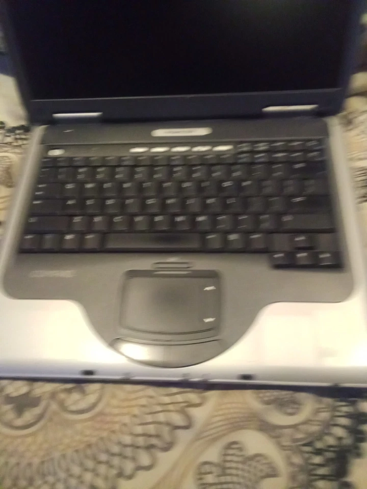 Portátil Compaq Presario 2100 PARA REPUESTOS, Leer Descripción  Foto 2 de 4