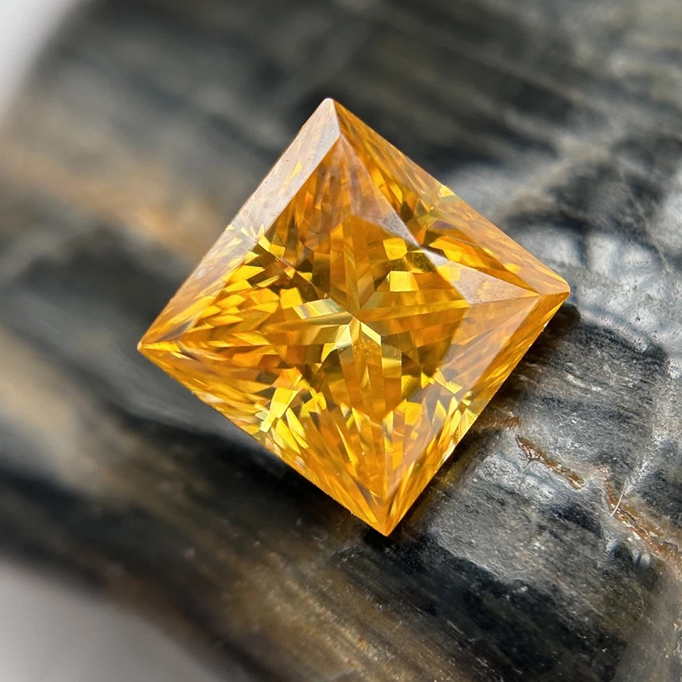 1PCS 5x5mm-12x12mm Princess Cut Golden Yellow Fancy Color Loose Moissanite Stone - Image 4 of 4