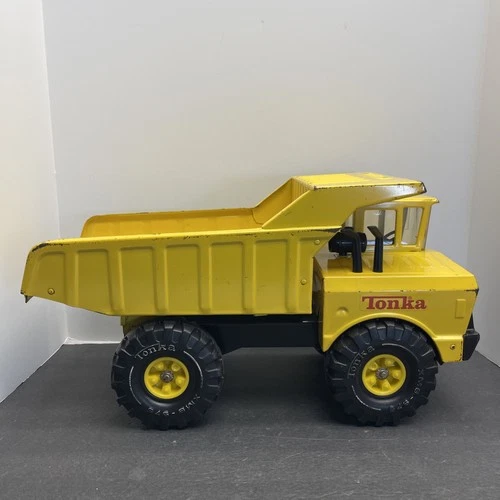 1978-1981 Classic Tonka Dump Truck (1811)