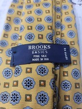 BROOKS BROTHERS Basics Men's Silk Necktie Designer Geometric Yellow Gold/Blue