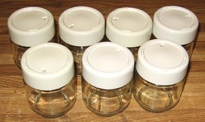 Euro Cuisine YMX650 Yogurt Maker PART/SEVEN Glass Jars With Dated Lids/Excellent