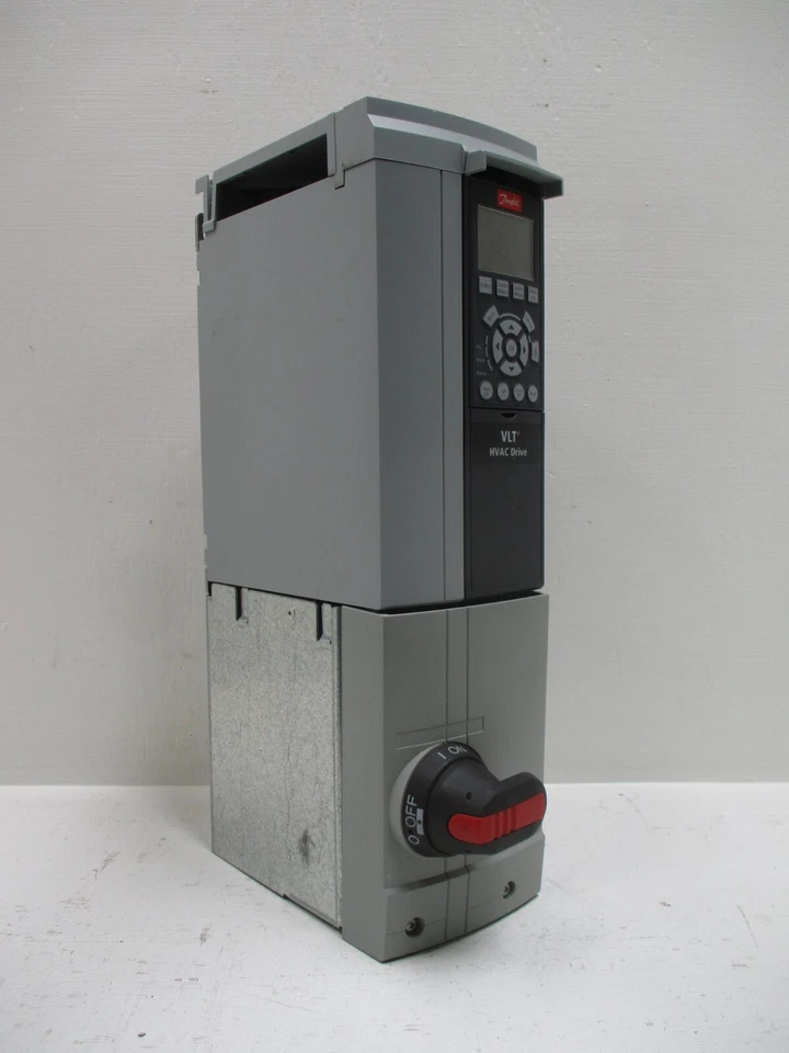 Danfoss FC-102P5K5T4E21H2XG 8-HP VLT HVAC Drive 131F0454 5.5kW 8HP 11A 380-480V - Image 3 of 4