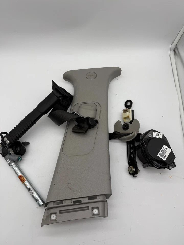 Преднатяжитель ремня безопасности переднего пассажира KIA FORTE все это вместе - Изображение 2 из 4