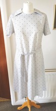 Vintage 1970s 1980s Debenhams Midi Dress Size 12 White Blue Day Dress Geometric