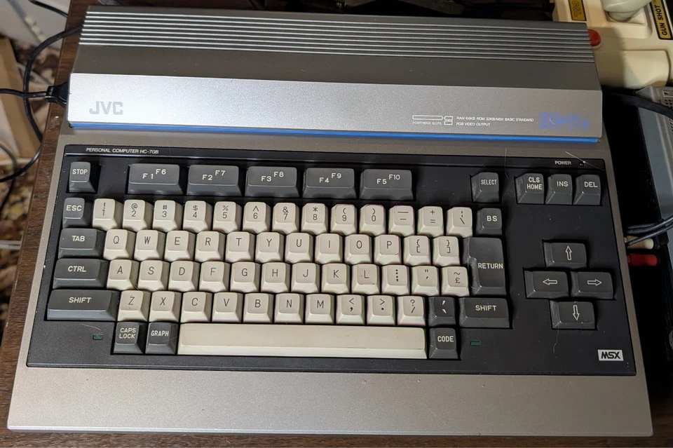 Computer JVC HC7GB 64k MSX + extra + giochi - Immagine 3 di 4