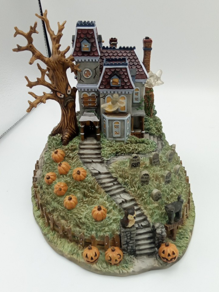 VTG Lenox Halloween Collections "House on Haunted Lane" Village