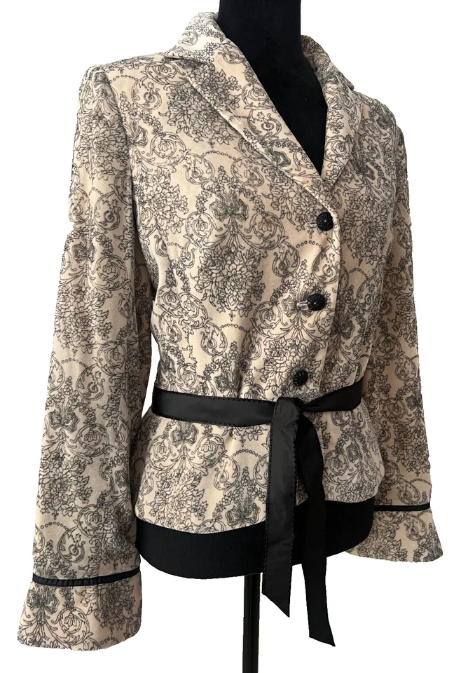 Chaqueta con cinturón Kay Unger con acento floral marfil talla 8 Foto 3 de 4