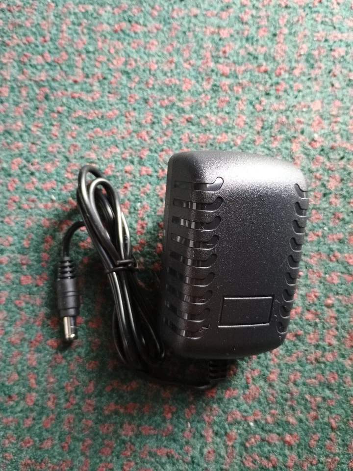 7.5V 2A AC Adapter For Sharp TwinFamicom AN-500 500R 500B AN-505 -BK -RD Console - Image 2 of 2