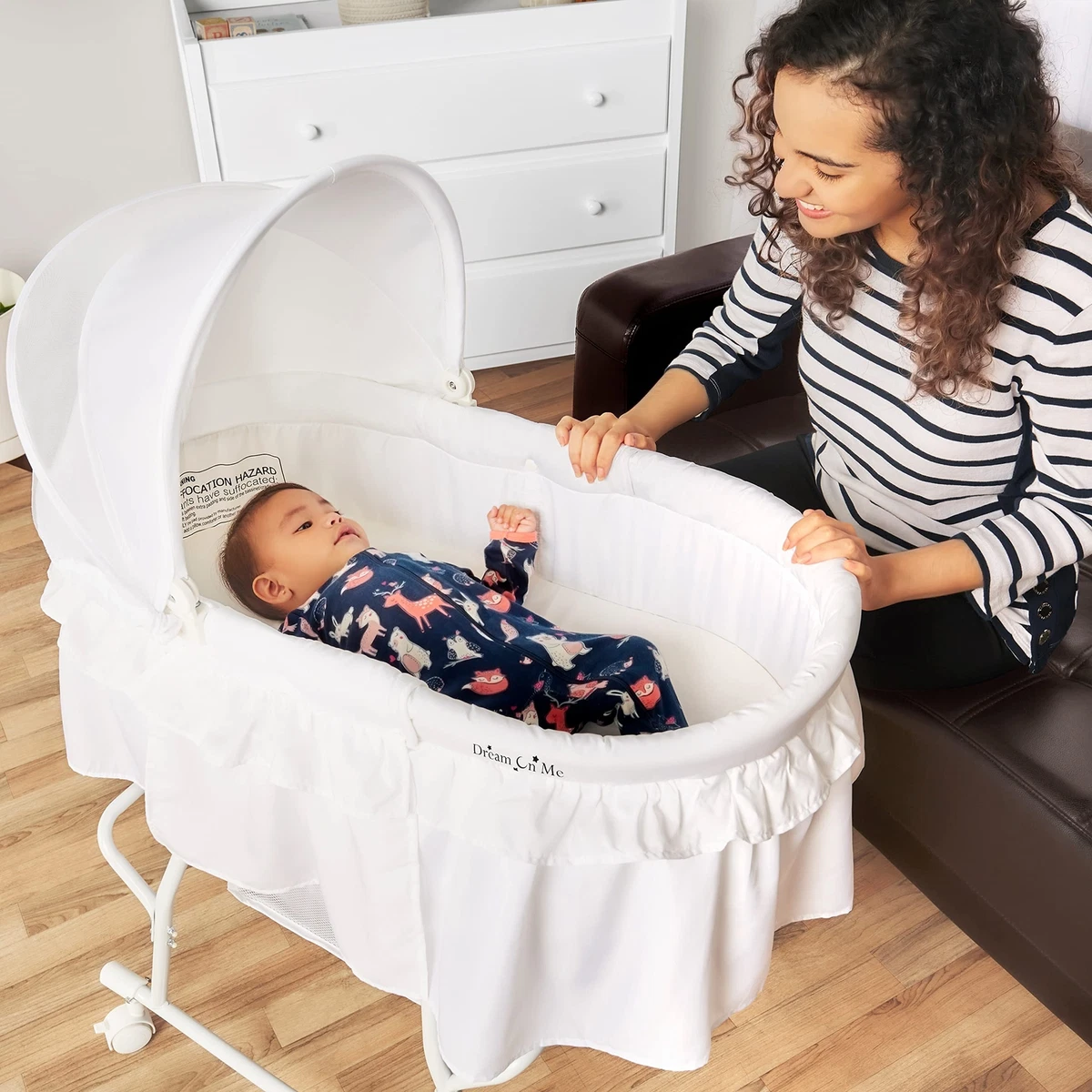 Dream On Me Lacy Portable 2 in 1 Bassinet Cradle in White