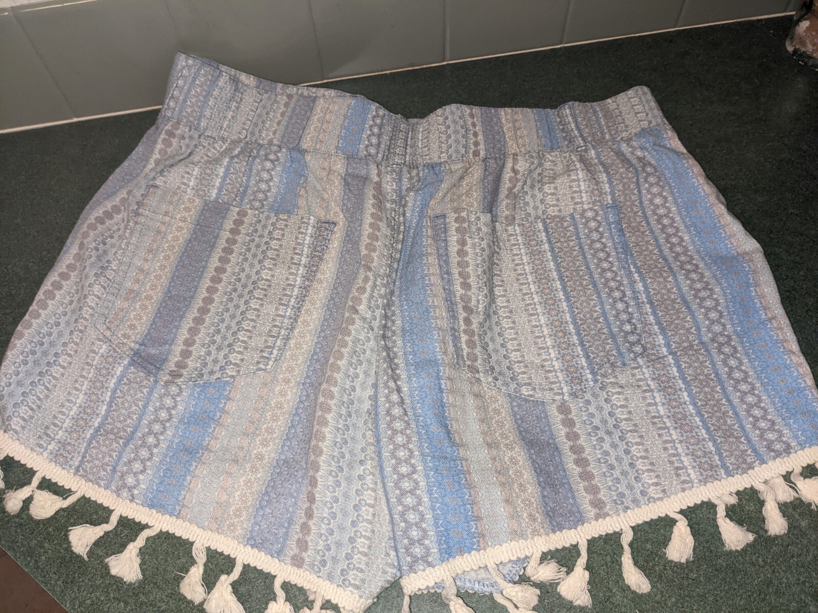 Rewash Women's Shorts Stripe Blue Tones Fringe Bottom Size Large Linen Blend