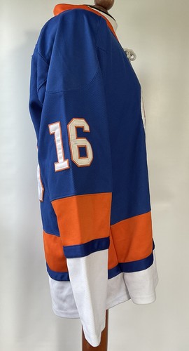 Reebok New York Islanders Andrew Ladd #16 Stitched Jersey W/Fight Strap Size 46 - Picture 4 of 9