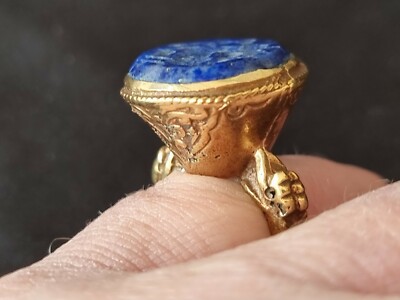 Near Eastern 18/19 Hunderte farbiger Metall riesiger Ring atemberaubende blaue Lünette LA89W
