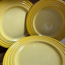 Soleil by Le Creuset Dinner Plates Set Of 4 Sunny Yellow Color. No Scratches 12”