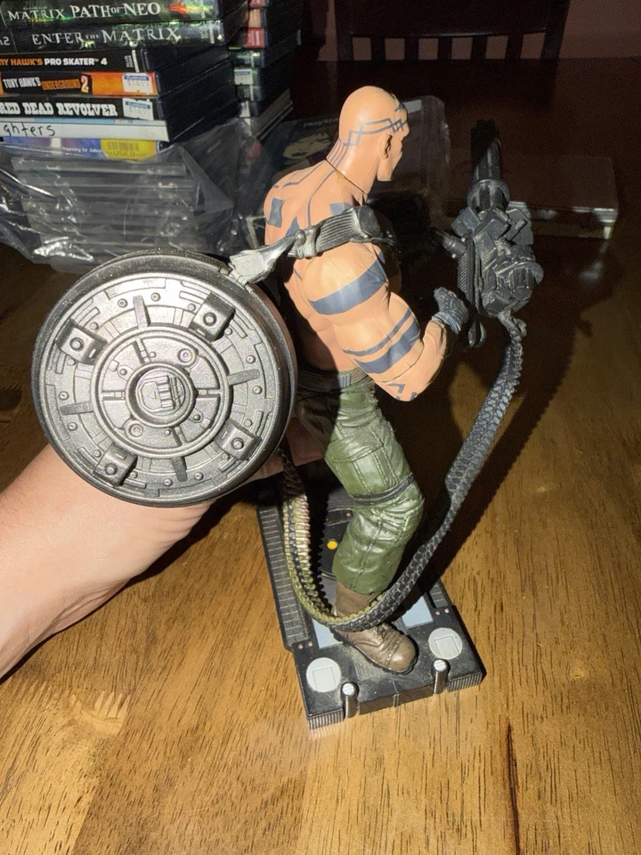 Figura Metal Gear Solid McFarlane Toys Vulcan Raven Foto 3 de 4