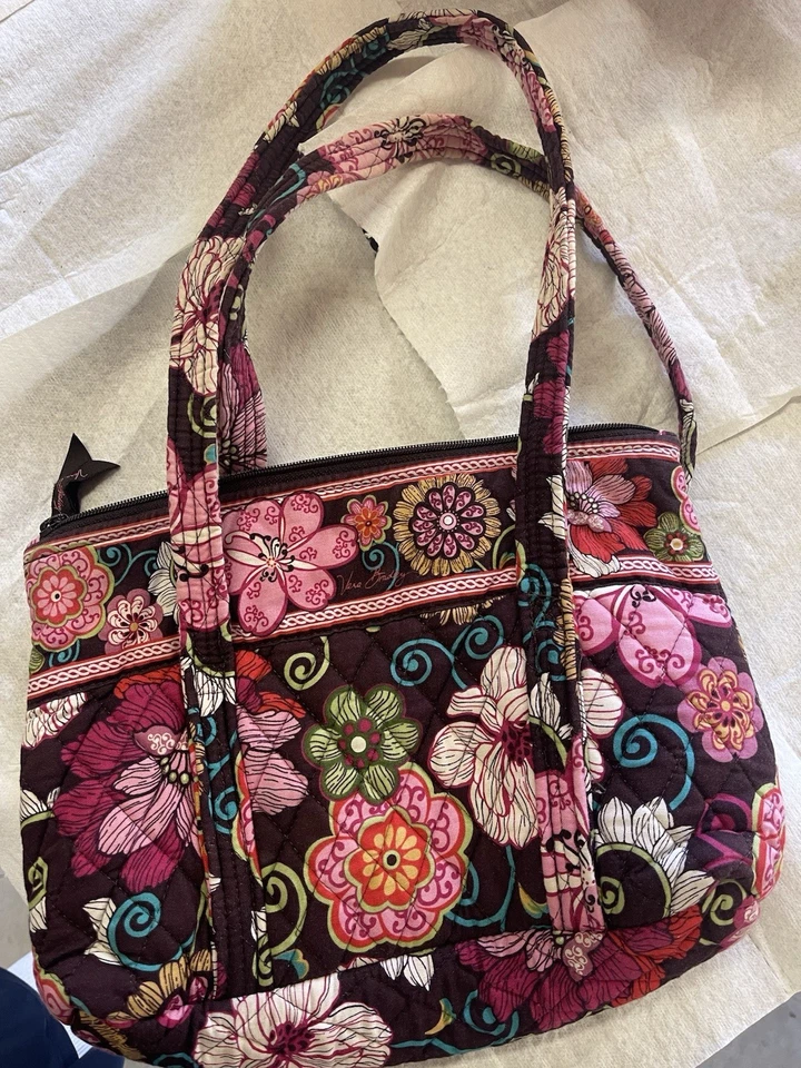 Algodón floral mediano Vera Bradley Foto 2 de 4