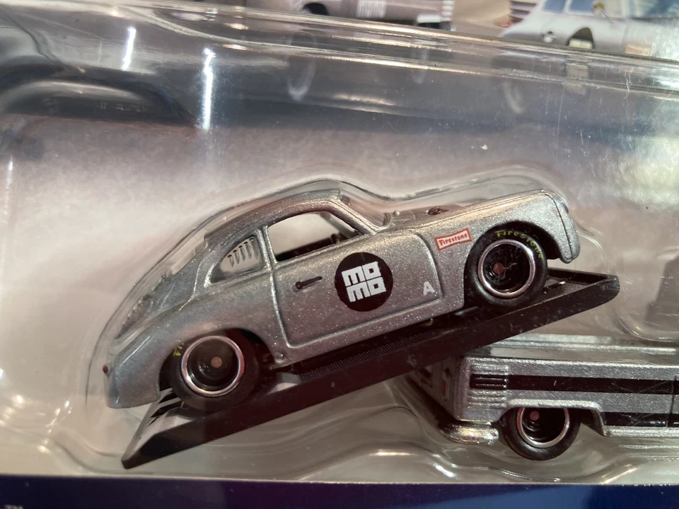 Hot wheels Team Transport Porsche 356A Outlaw and VW T1 Pickup on Real Riders - Image 3 of 4