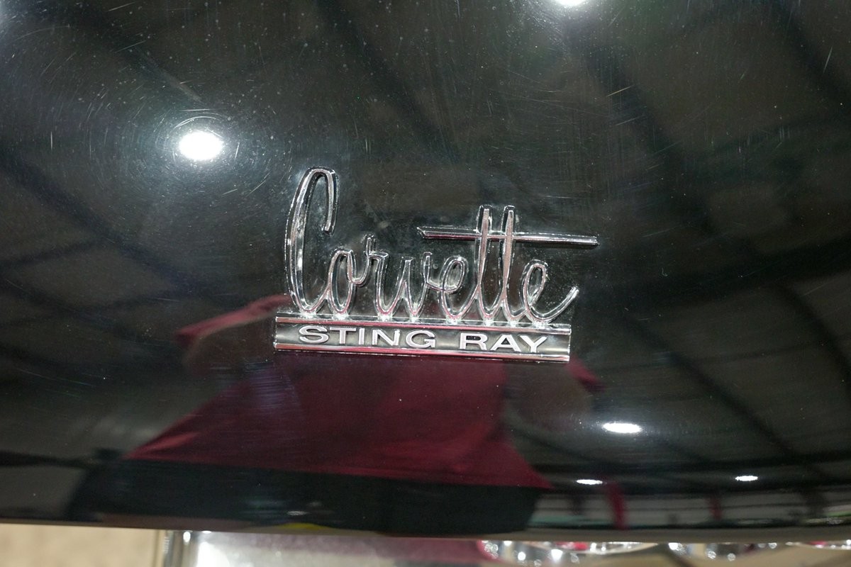 1966 Black Chevrolet Corvette   | C2 Corvette Photo 10