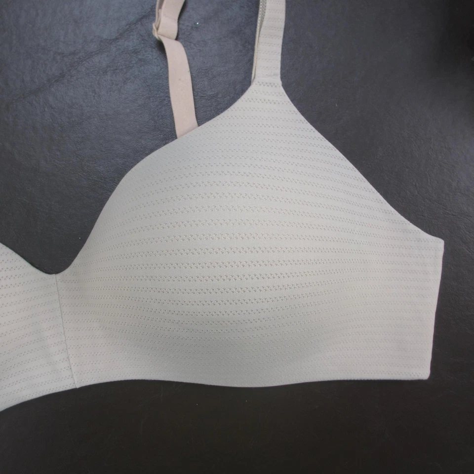 Hanes Bra Womens 38B Beige Wireless Lightly Lined Everyday Comfort Nylon - Image 4 of 4