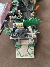 LEGO Indiana Jones 7623 Temple Escape 7622 Lost Treasure Raiders of the Lost Ark