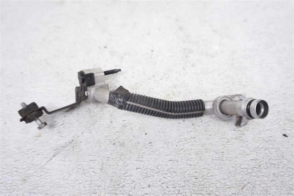 Lexus Is300 2001 tubo de aire acondicionado trasero 88727-53040 Foto 3 de 4