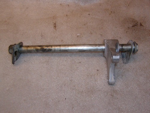 Suzuki GSF 600 Bandit 1998 Hinterradachse Steckachse hinten rear axle
