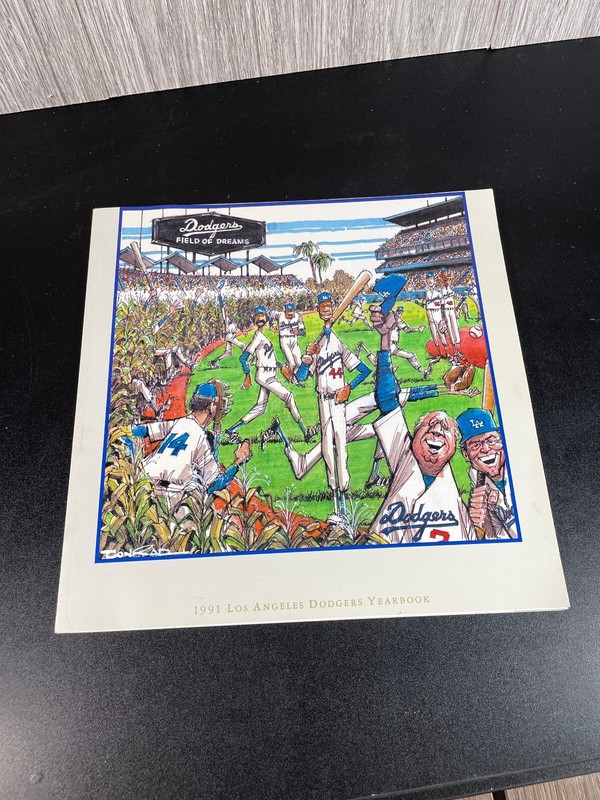 LA Dodgers Yearbook good condition paperback book 1991