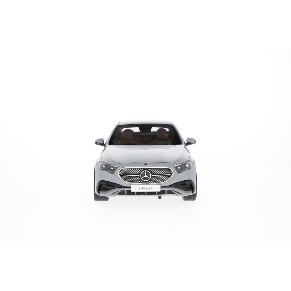 Mercedes-Benz E-Klasse T-Modell★1/18 KYOSHO B66962168 Scale 1/18 | MERCEDES BENZ E-CLASS E320 T