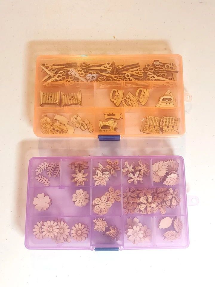 Variety of Mixed 195Pcs 29mm Sewing Wood Buttons Flowers/Leaves/Storages - Image 4 of 4