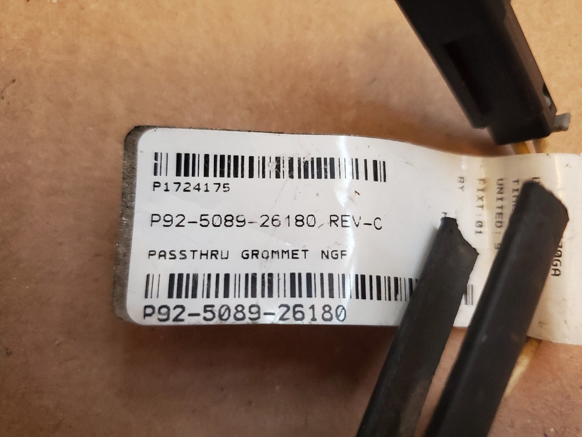 PACCAR P92-5089-26180 Passthrough Jumper Harness w/ Grommet