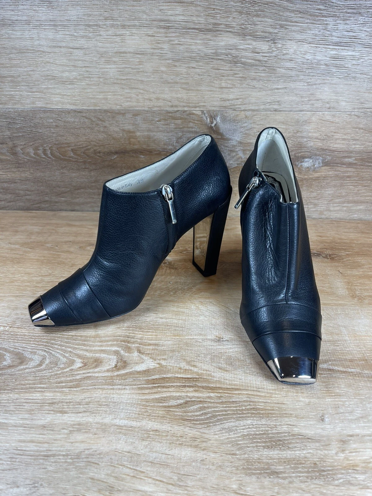 Bottines Christian Dior en cuir noir authentifiées avec orteils argentés taille 39 US 8,5