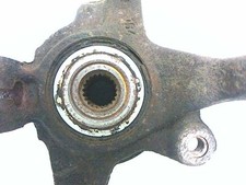 Pivot de moyeu avant gauche RENAULT CLIO 2 PHASE 1 8200207303