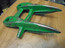 John Deere Knife Guard E62000 High Strength (Sub for E52667)