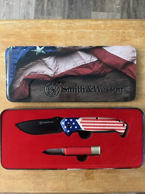 Smith & Wesson American Flag 2 Knife Set with Tin