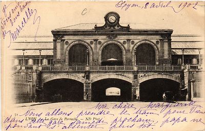 CPA AK LYON - La Gare de Perrache (426690)
