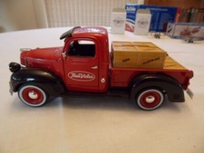 1931 HAWKEYE DELIVERY TRUCK TRUE VALUE 1/34 DIECAST VAN COTTER  CO Coin Bank
