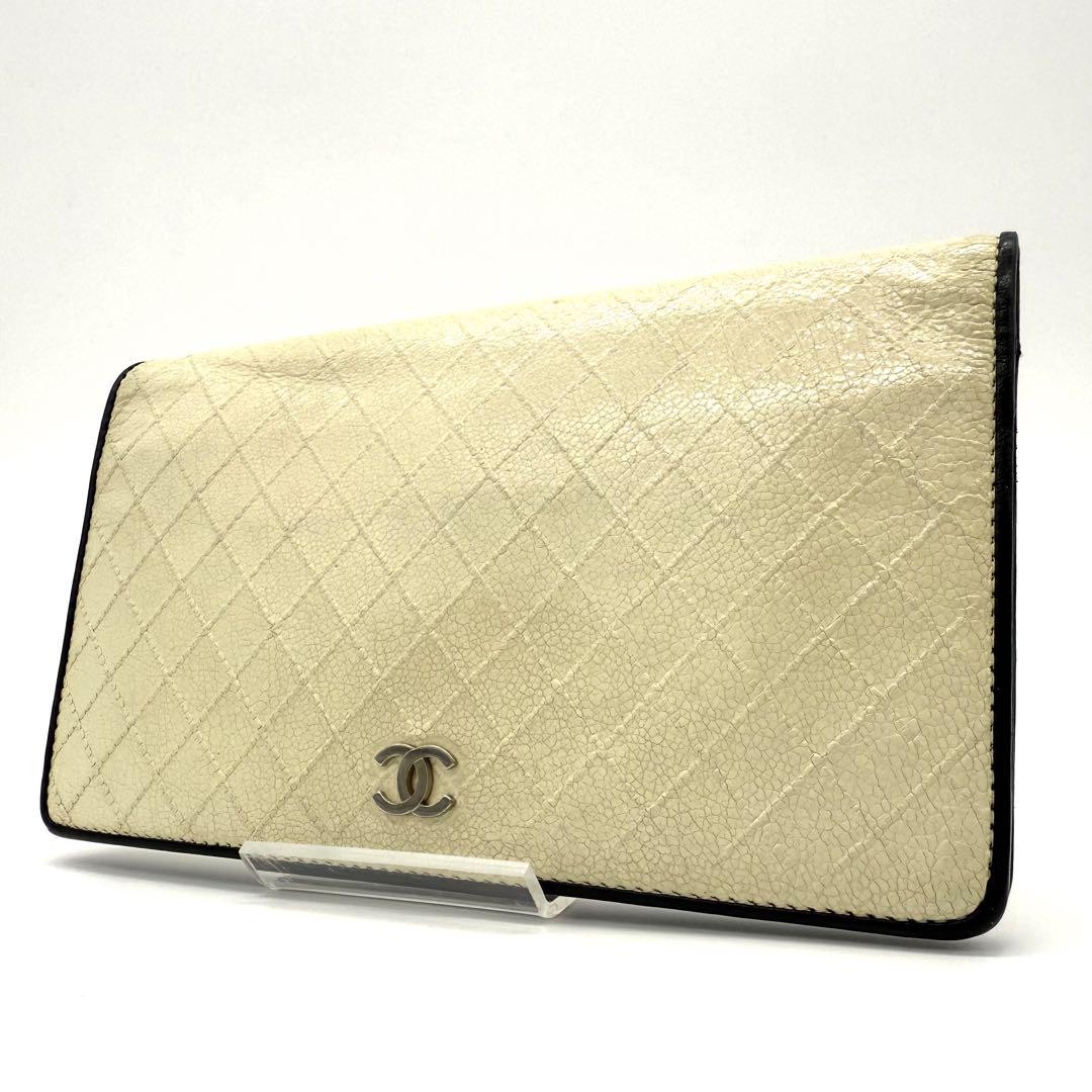 Chanel Bicolore Long Wallet in White Black Caviar Leather Pre-Owned