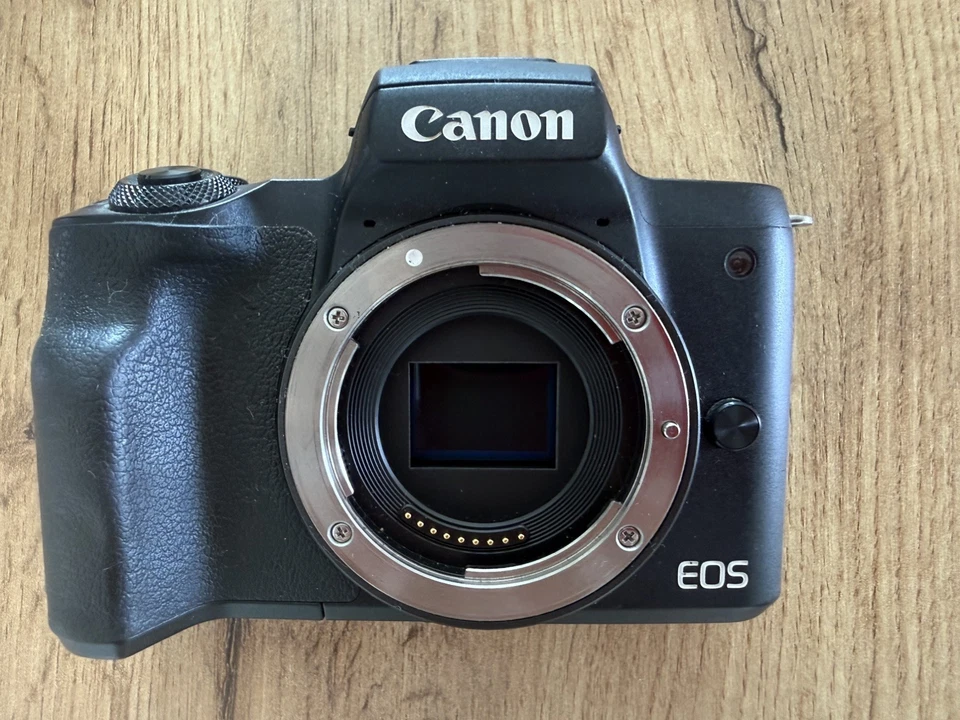 Canon EOS M50, foto 2 di 5